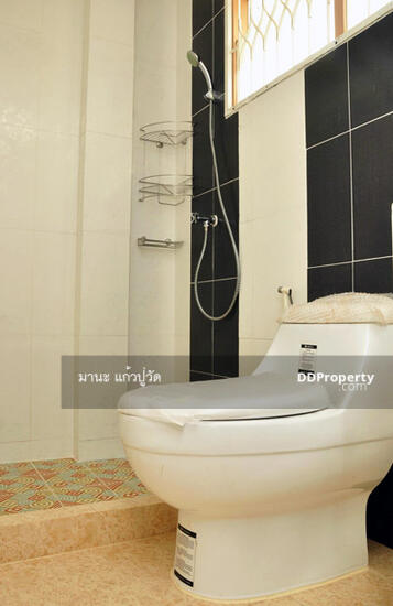 ให้เช่า บ้านเดี่ยว2ชั้น  50ตรว.  5นอน 2น้ำอยู่ถนน ประดิษฐ์มนูธรรม (เลียบด่วนรามอินทรา) ให้เช่า20,000/เดือน
